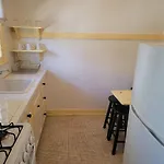 Cozy Apartment In Hollywood!